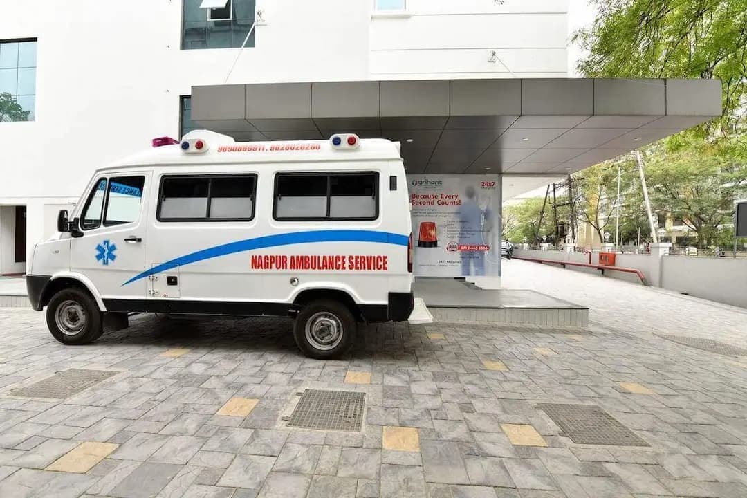 Emergency bay and ambulance at Arihant Hospital